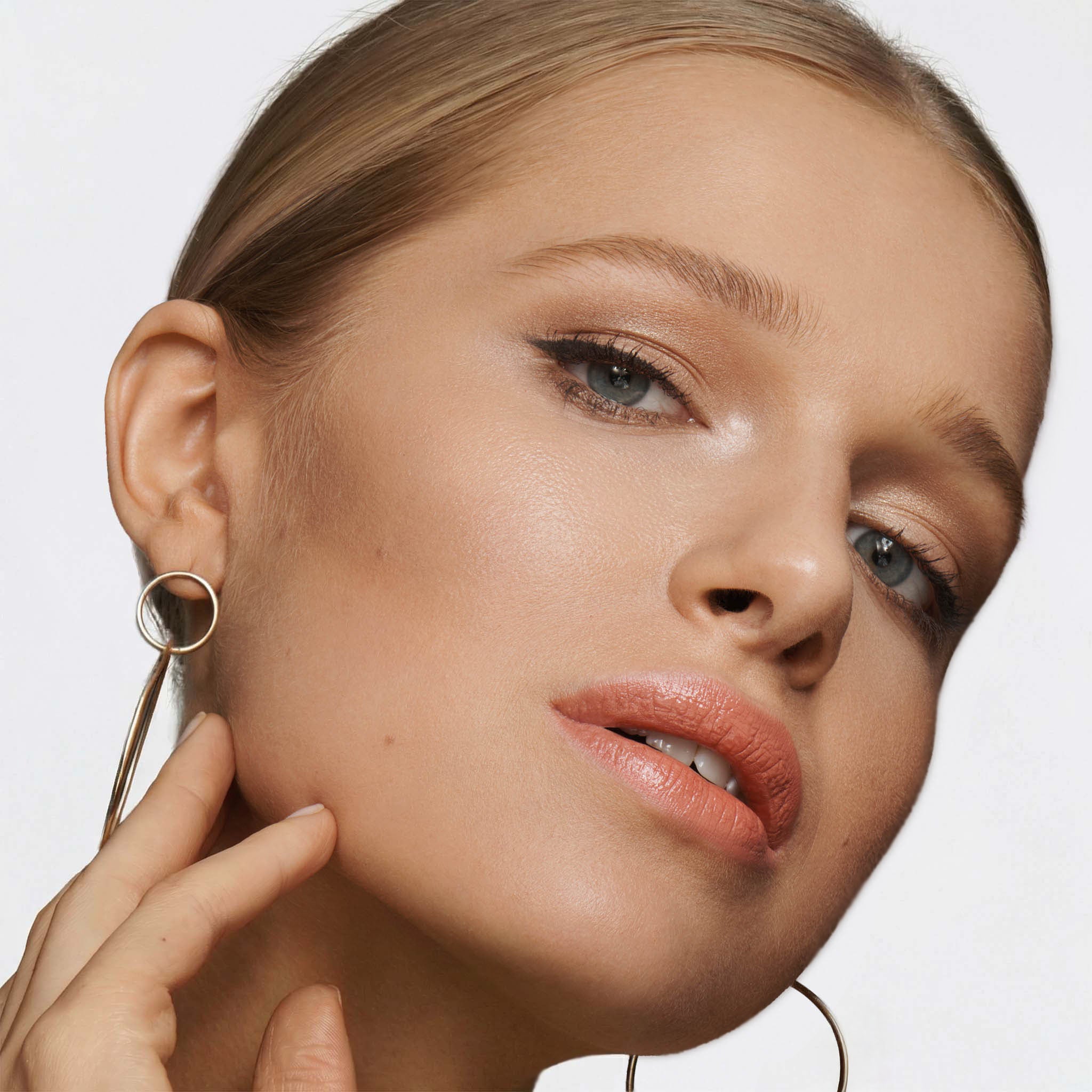 Bronze Summer Glow Powder - East Hampton